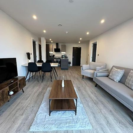 Stylish Central York Apartment Free Parking & Gym Bagian luar foto