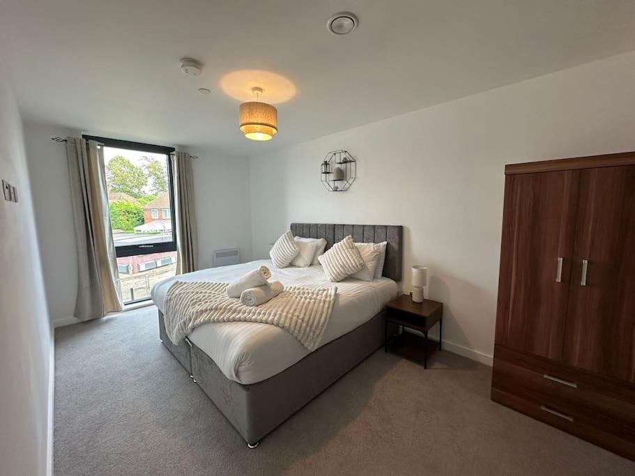 Stylish Central York Apartment Free Parking & Gym Bagian luar foto