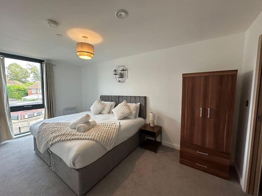 Stylish Central York Apartment Free Parking & Gym Bagian luar foto